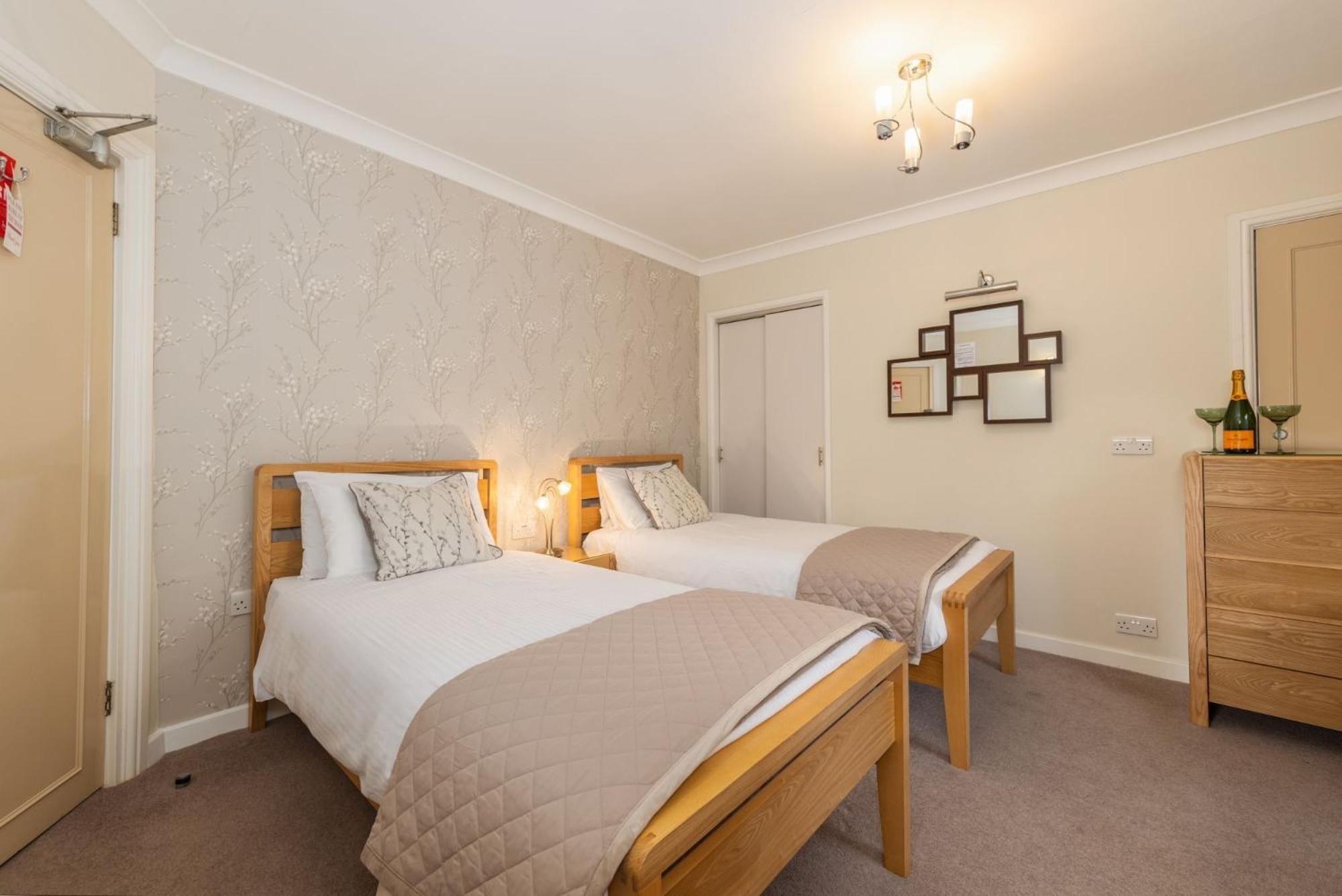 Thornbank House Offering Breakfast And With The Use Of Free Local Health Club 호텔 윈더미어 외부 사진