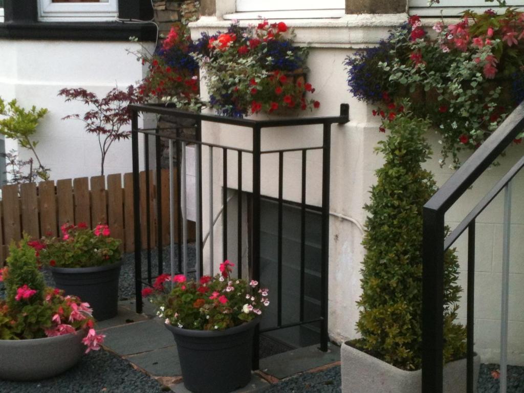 Thornbank House Offering Breakfast And With The Use Of Free Local Health Club 호텔 윈더미어 외부 사진